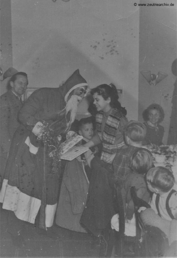Industrieladen Berlin Zeutrie Möbel Zeulenroda Weihnachtsfeier 1958
