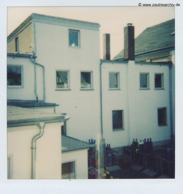 Fotos innen und außen aus mehreren Jahrzehnten der VEB Drahtweberei Neustadt Orla Betriebsteil Zeulenroda DDR heute Zeuro Zeutrie Möbel