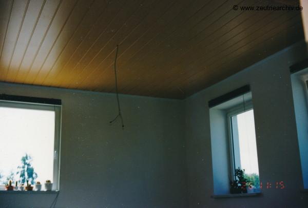 Fotos innen und außen aus mehreren Jahrzehnten der VEB Drahtweberei Neustadt Orla Betriebsteil Zeulenroda DDR heute Zeuro Zeutrie Möbel