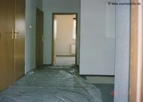 Fotos innen und außen aus mehreren Jahrzehnten der VEB Drahtweberei Neustadt Orla Betriebsteil Zeulenroda DDR heute Zeuro Zeutrie Möbel