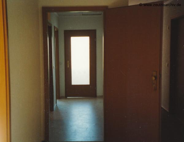 Fotos innen und außen aus mehreren Jahrzehnten der VEB Drahtweberei Neustadt Orla Betriebsteil Zeulenroda DDR heute Zeuro Zeutrie Möbel
